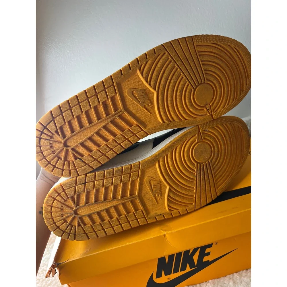 Nike Air Jordan 1 Retro High OG Taxi Yellow Ochre Black 555088-711 Mens Size 13